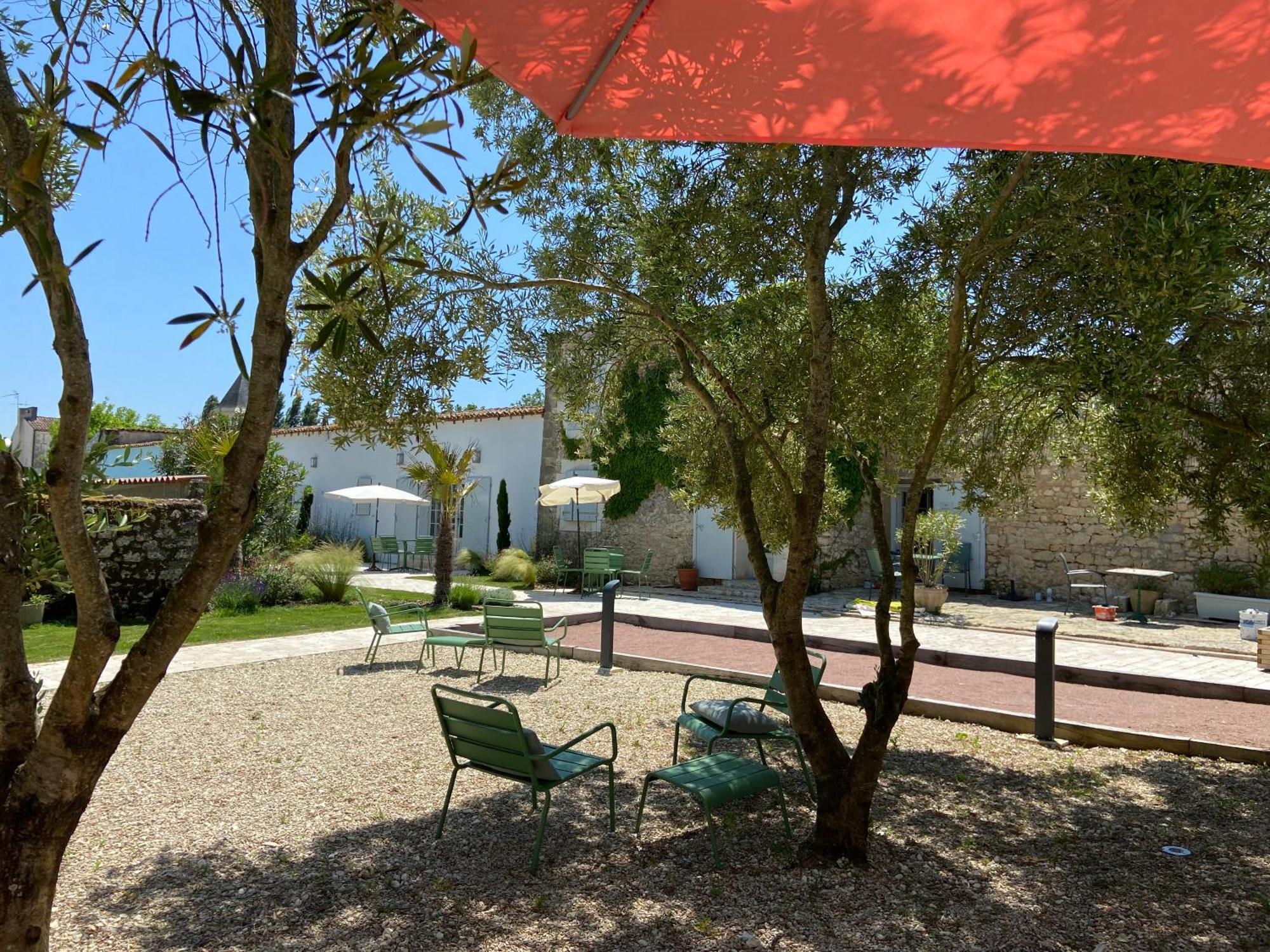 Chateau De Feusse Saint-Just-Luzac Exterior foto